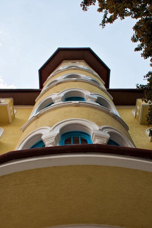 Hotel Cerna Băile Herculane エクステリア 写真